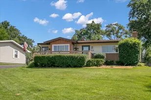 7635 Walnut Ave, Woodridge, IL 60517 - Photo 1