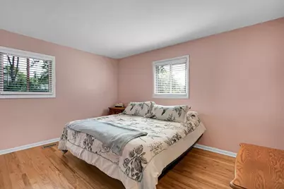 7635 Walnut Avenue, Woodridge, IL 60517 - Photo 12
