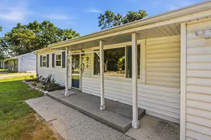 1406 Glendale Dr, Champaign, IL 61821 - Photo 4