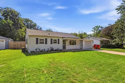 1406 Glendale Drive, Champaign, IL 61821 - Photo 2