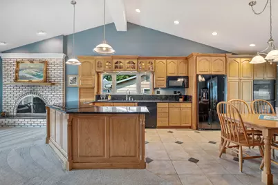135 Cloverdale Lane, Schaumburg, IL 60194 - Photo 12