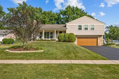 135 Cloverdale Lane, Schaumburg, IL 60194 - Photo 2