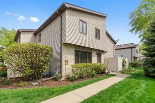 270 E Woodlawn Rd, New Lenox, IL 60451 - Photo 1