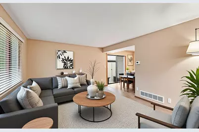 270 E Woodlawn Road #270, New Lenox, IL 60451 - Photo 2