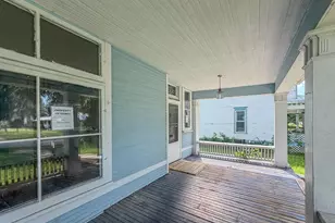 437 W Decatur St, Decatur, IL 62522 - Photo 8