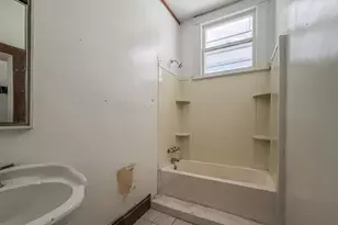 437 W Decatur St, Decatur, IL 62522 - Photo 28