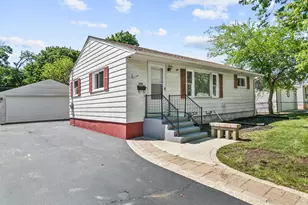 2110 Delaware Rd, Waukegan, IL 60087 - Photo 20