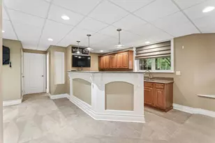 385 Valley Way, Burlington, IL 60109 - Photo 28