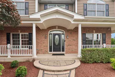 385 Valley Way, Burlington, IL 60109 - Photo 4