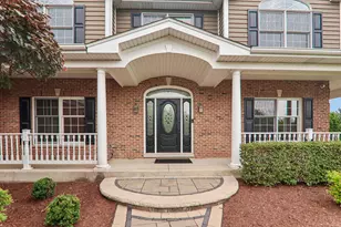 385 Valley Way, Burlington, IL 60109 - Photo 4