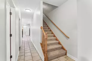 385 Valley Way, Burlington, IL 60109 - Photo 16