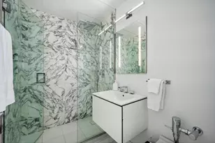 1555 N Dearborn Pkwy, Chicago, IL 60610 - Photo 24