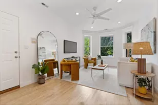 2442 N Linden Pl, Chicago, IL 60647 - Photo 2