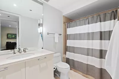 159 E Walton Place #5C, Chicago, IL 60611 - Photo 18