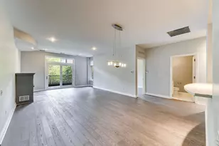 550 W Fulton St, Chicago, IL 60661 - Photo 4
