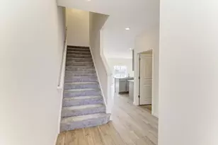 2235 Horseshoe Cir, Naperville, IL 60564 - Photo 4