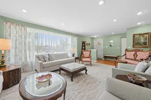 5626 N Kerbs Ave, Chicago, IL 60646 - Photo 4