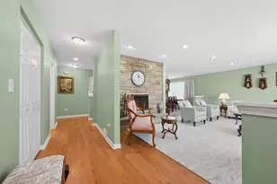 5626 N Kerbs Ave, Chicago, IL 60646 - Photo 6