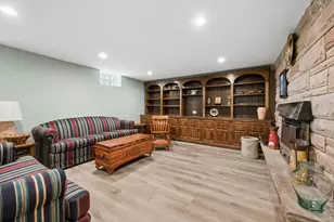 5626 N Kerbs Ave, Chicago, IL 60646 - Photo 18