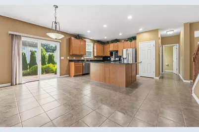 2023 Torino Drive, Elgin, IL 60123 - Photo 12