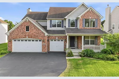 2023 Torino Drive, Elgin, IL 60123 - Photo 2