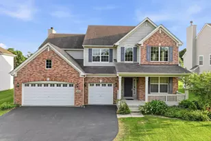 2023 Torino Dr, Elgin, IL 60123 - Photo 2