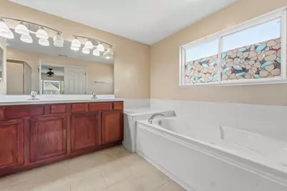 2023 Torino Drive, Elgin, IL 60123 - Photo 24