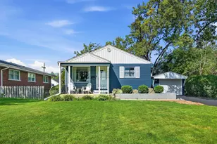 1438 Selleck St, Crete, IL 60417 - Photo 1