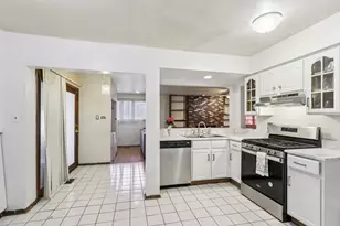 1114 185th Pl, Homewood, IL 60430 - Photo 6