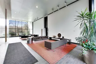1560 N Sandburg Terrace, Chicago, IL 60610 - Photo 2