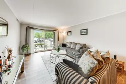 6330 Lincoln Avenue #1A, Morton Grove, IL 60053 - Photo 4