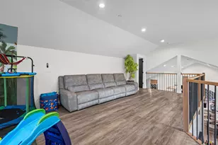 8501 S 84th Ave, Hickory Hills, IL 60457 - Photo 28
