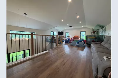 8501 S 84th Avenue, Hickory Hills, IL 60457 - Photo 30