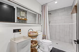 8501 S 84th Ave, Hickory Hills, IL 60457 - Photo 22
