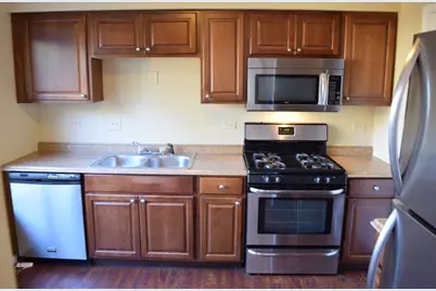 1256 Robin Drive, Carol Stream, IL 60188 - Photo 2