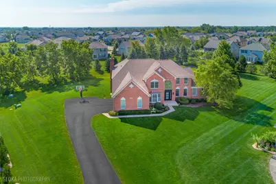 23 Crystal Downs Drive, Hawthorn Woods, IL 60047 - Photo 1