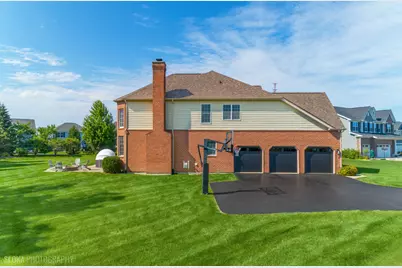 23 Crystal Downs Drive, Hawthorn Woods, IL 60047 - Photo 4