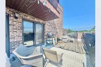 3217 W Bryn Mawr Avenue #201, Chicago, IL 60659 - Photo 24