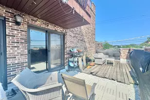 3217 W Bryn Mawr Ave, Chicago, IL 60659 - Photo 24