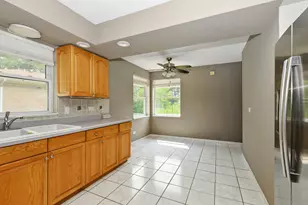5909 W 99th St, Oak Lawn, IL 60453 - Photo 4