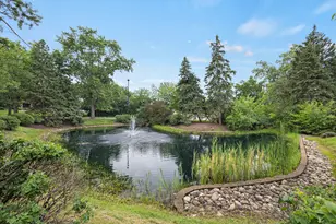 1198 Royal Glen Dr, Glen Ellyn, IL 60137 - Photo 16