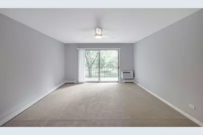 1198 Royal Glen Drive #221, Glen Ellyn, IL 60137 - Photo 10