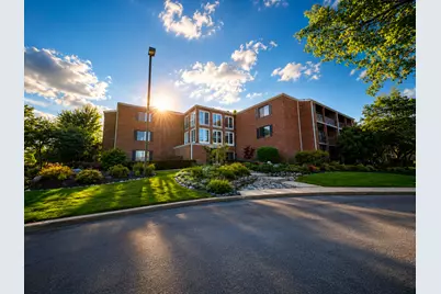 520 Biesterfield Road #209, Elk Grove Village, IL 60007 - Photo 2