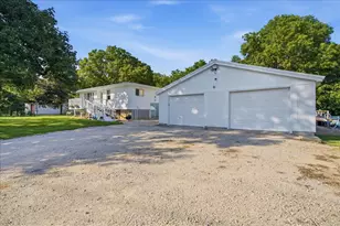 7302 Old Peoria Rd, Danvers, IL 61732 - Photo 2