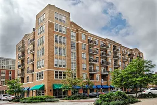 647 Metropolitan Way, Des Plaines, IL 60016 - Photo 1