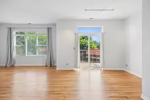 946 W Fry St, Chicago, IL 60642 - Photo 4