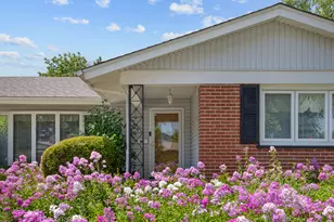100 Woodcrest Ln, Elk Grove Village, IL 60007 - Photo 24