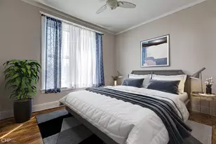 943 E Hyde Park Blvd, Chicago, IL 60615 - Photo 6