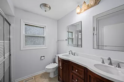 815 E Hintz Road, Arlington Heights, IL 60004 - Photo 14