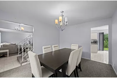 815 E Hintz Road, Arlington Heights, IL 60004 - Photo 10